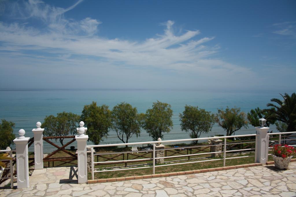 Laura Beach House Alykes  Extérieur photo